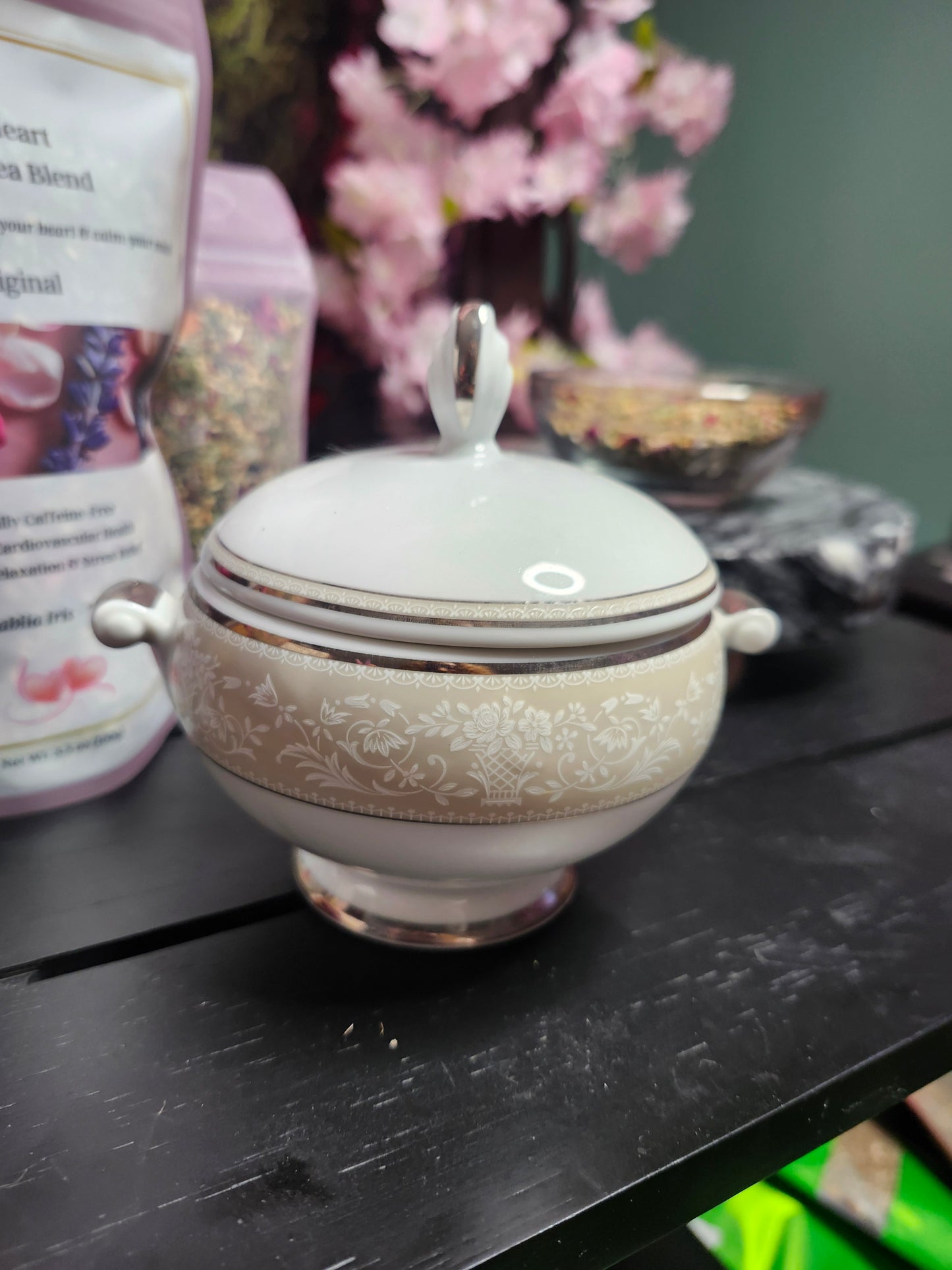 Mikasa Bavarian Platinum Sugar bowl